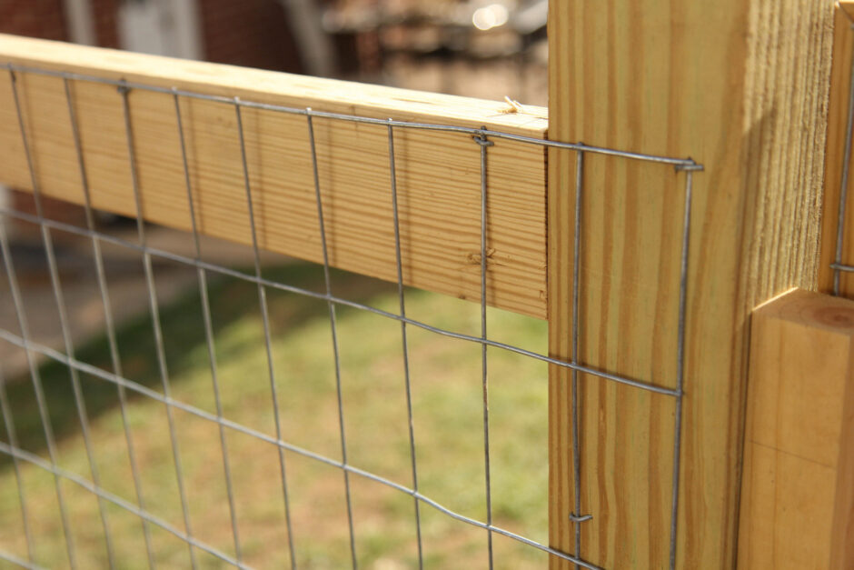close up of attached welded wire fencing